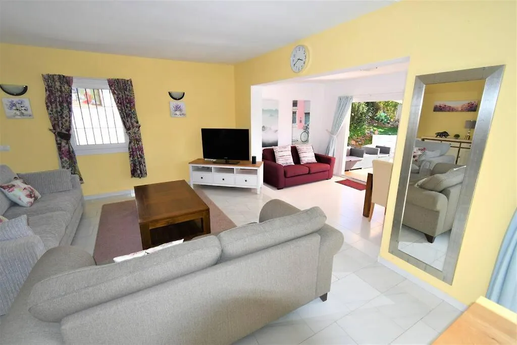 Villa Sunshine - Private Heated Pool - El Faro Malaga Spain